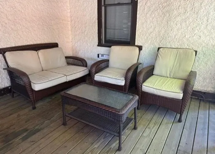 Cozy W Fireplace Near Dt And Naval Base *