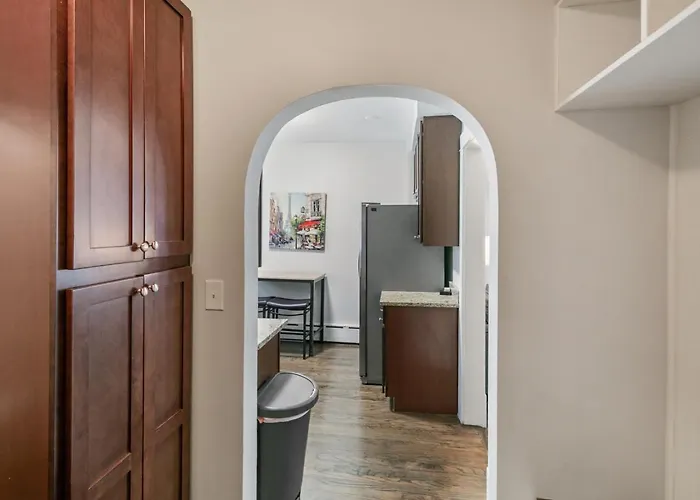 Apartment Cozy W Fireplace Near Dt And Naval Base